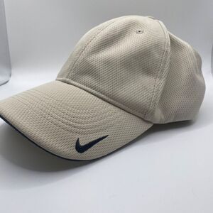 White Nike golf fitted adult ball cap hat‎
